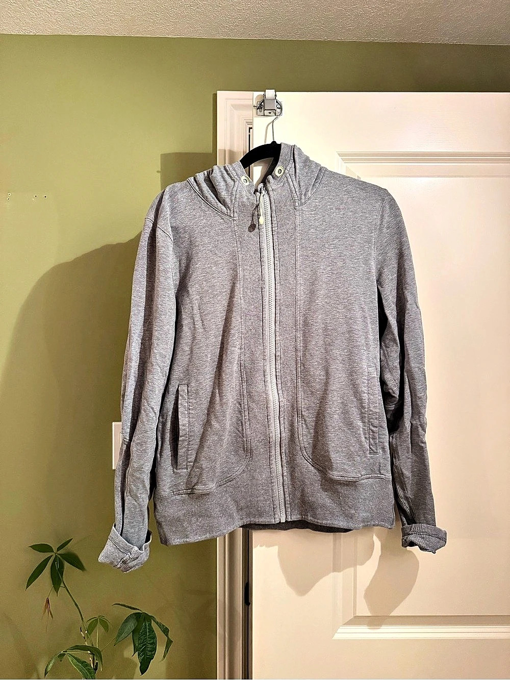 lululemon Grey Full Zip Hoodie Jacket Thumbholes Size 12